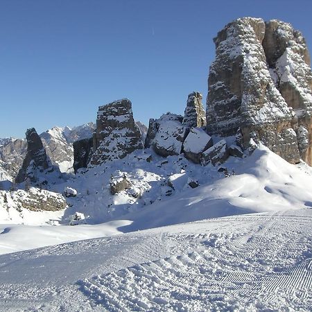 Villa Olimpia - Stayincortina Cortina dʼAmpezzo Exteriér fotografie